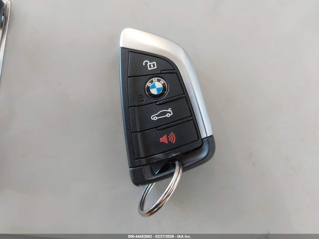 44452862 :رقم المزاد ، WBXHT3C33GP880813 vin ، 2016 Bmw X1 Xdrive28i مزاد بيع