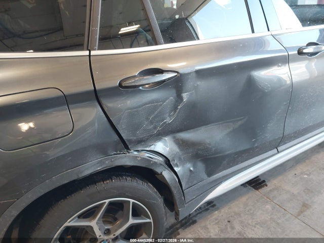 44452862 :رقم المزاد ، WBXHT3C33GP880813 vin ، 2016 Bmw X1 Xdrive28i مزاد بيع