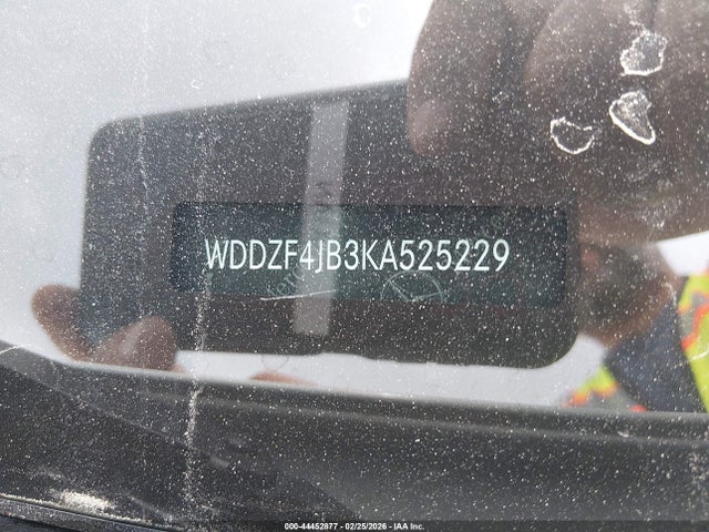 Auction sale of the 2019 Mercedes-benz E 300, vin: WDDZF4JB3KA525229, lot number: 44452877