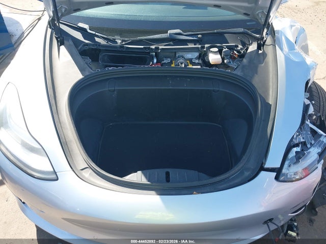2018 TESLA MODEL 3 5YJ3E1EA4JF060792 Photo 9