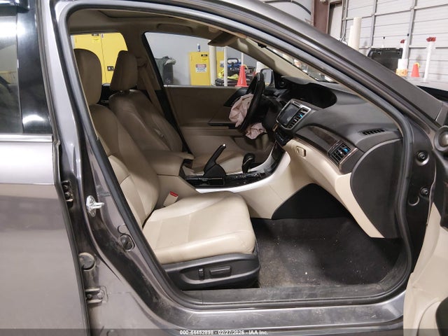 JHMCR6F78HC019401 Honda Accord Hybrid Touring