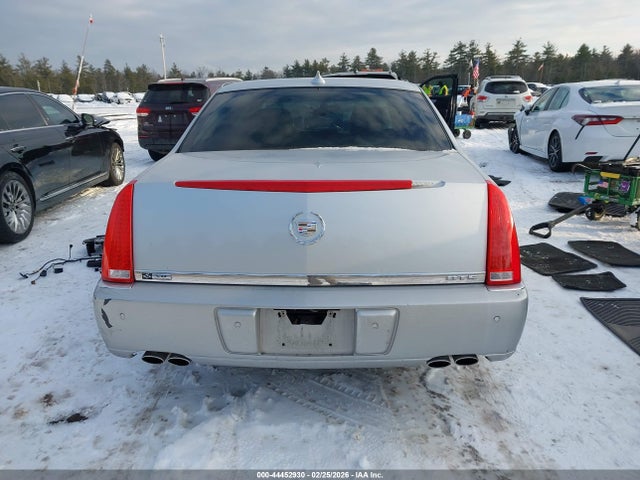 44452930 :رقم المزاد ، 1G6KH5E67BU113373 vin ، 2011 Cadillac Dts Premium Collection مزاد بيع