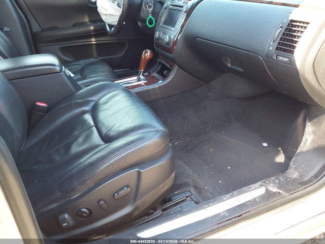 2011 CADILLAC DTS 1G6KH5E67BU113373 Photo 4