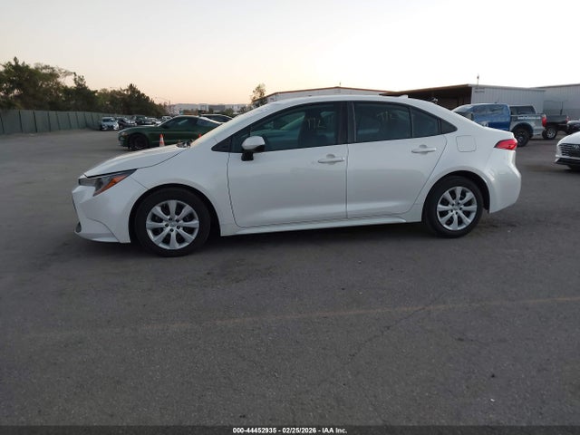 5YFEPMAE0MP210659 Toyota COROLLA LE