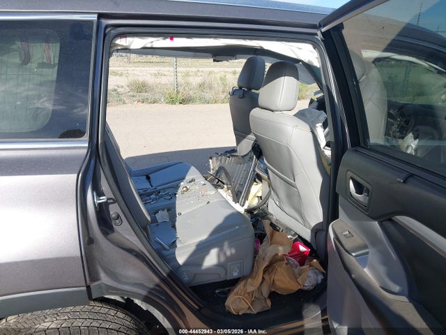 5TDKKRFH8GS503285 Toyota Highlander Xle V6