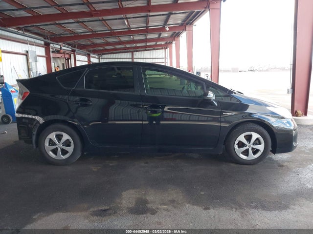 Toyota Prius Three 2015 JTDKN3DU9F0473235 Image 14