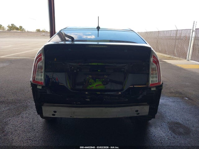 Toyota Prius Three 2015 JTDKN3DU9F0473235 Image 17