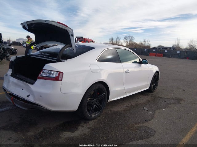2011 AUDI S5 WAUCVAFR9BA047810 Photo 3