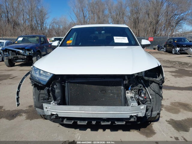 2019 Audi Q7 45 Premium/45 Se Premium მანქანა იყიდება აუქციონზე, vin: WA1LHAF77KD032997, აუქციონის ნომერი: 44452965