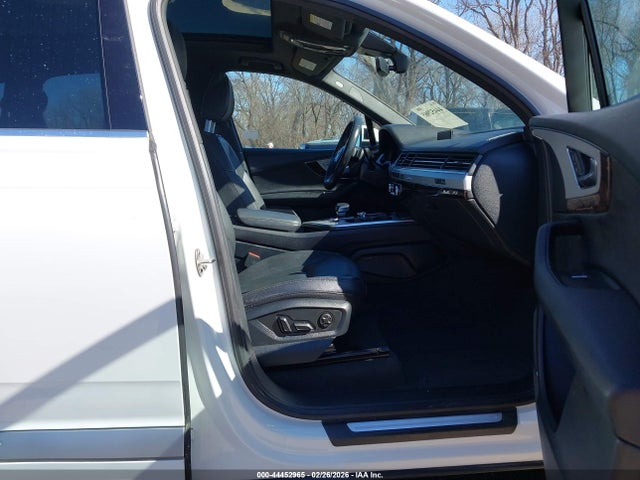 2019 AUDI Q7 WA1LHAF77KD032997 Photo 4