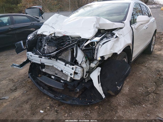 44452982 :رقم المزاد ، 1GYKNDRS2JZ139088 vin ، 2018 Cadillac Xt5 Luxury مزاد بيع