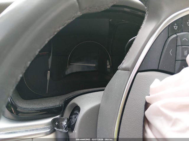 44452982 :رقم المزاد ، 1GYKNDRS2JZ139088 vin ، 2018 Cadillac Xt5 Luxury مزاد بيع