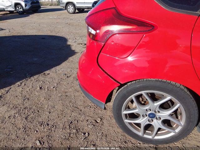 Ford FOCUS SE 2015 1FADP3K28FL326512 Image 6