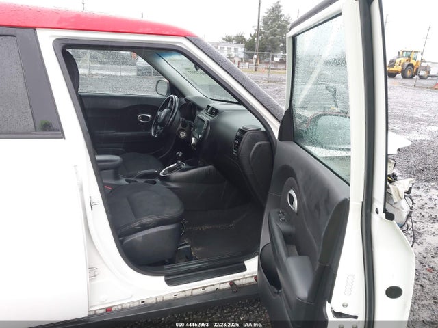 KNDJP3A59J7598898 KIA SOUL +