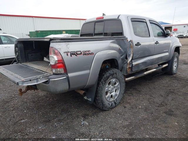 Toyota Tacoma Double Cab 2014 3TMLU4EN1EM146313 Image 4