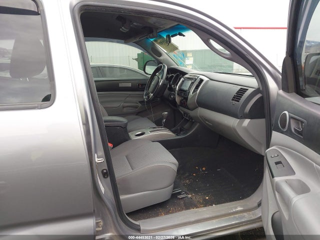 Toyota Tacoma Double Cab 2014 3TMLU4EN1EM146313 Image 5