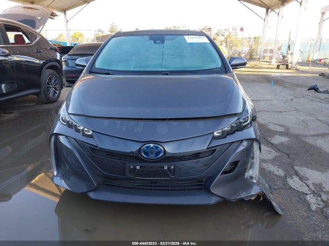 JTDKAMFPXN3211021 Toyota Prius Prime Xle