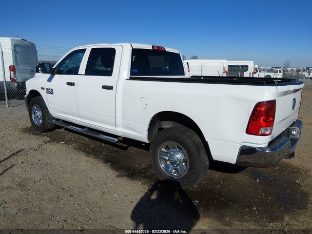 2017 RAM 2500 3C6UR4CJ7HG536638 Photo 2
