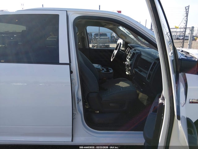 2017 RAM 2500 3C6UR4CJ7HG536638 Photo 4