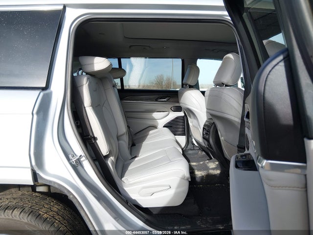 1C4RJKDT2M8132625 Jeep Grand Cherokee L Overland 4x4