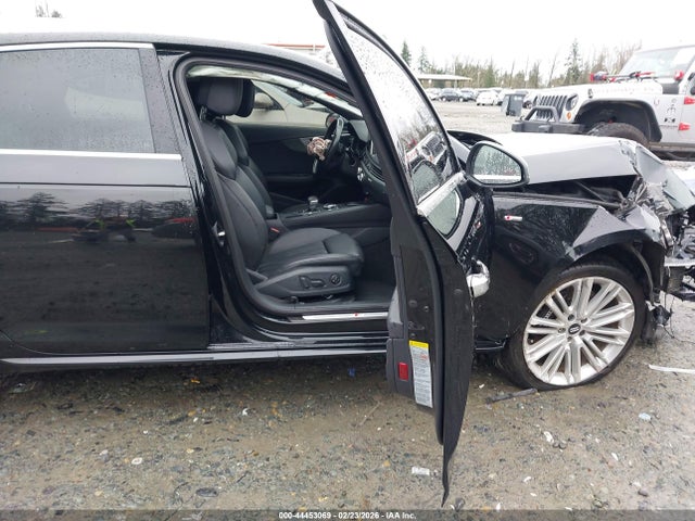 2017 Audi A4 2.0t Premium მანქანა იყიდება აუქციონზე, vin: WAUENAF45HN030663, აუქციონის ნომერი: 44453069