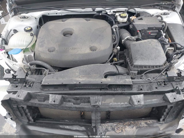 2020 VOLVO XC40 YV4162UM7L2234301 Photo 9