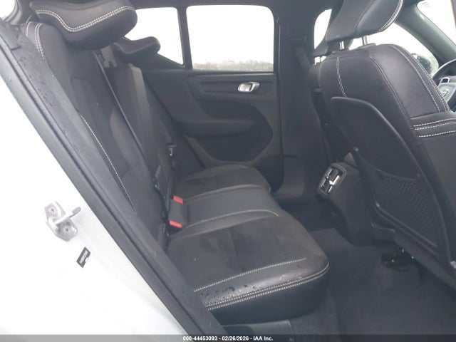 2020 VOLVO XC40 YV4162UM7L2234301 Photo 7