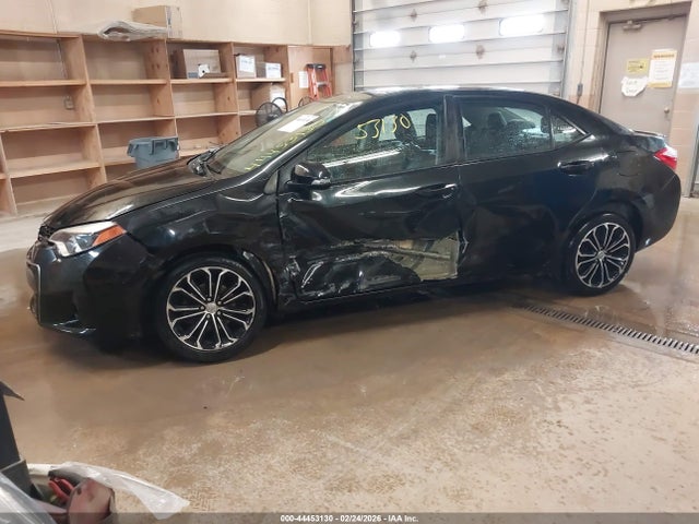 Toyota Corolla S Premium 2014 5YFBURHE3EP039325 Image 2