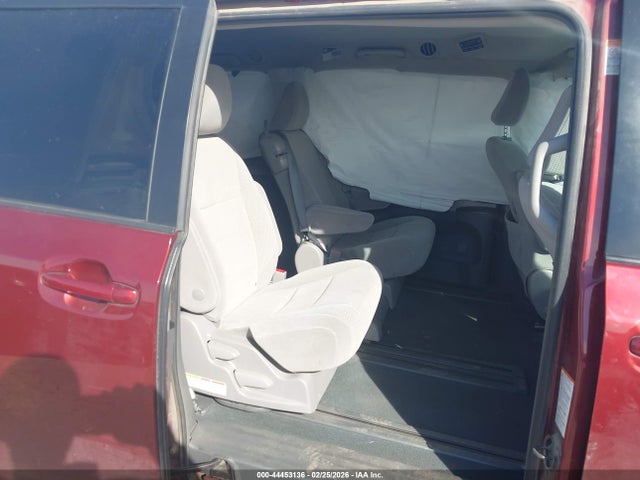 2019 TOYOTA SIENNA 5TDKZ3DCXKS985816 Photo 7