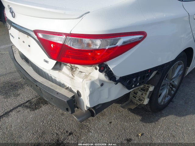 4T1BF1FK1FU042759 Toyota CAMRY SE
