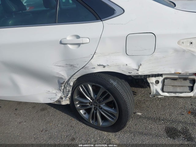 4T1BF1FK1FU042759 Toyota CAMRY SE