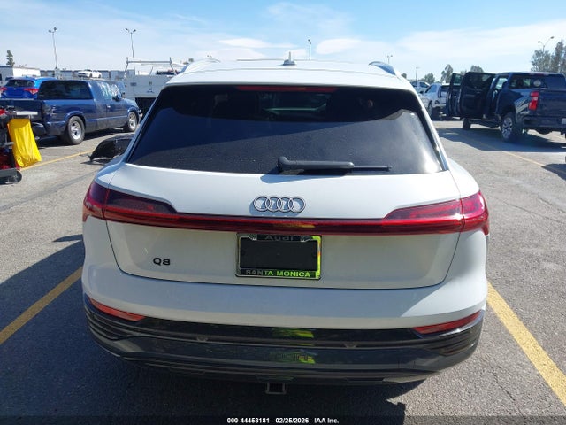 WA15AAGE7RB025077 Audi Q8 E-tron Premium Plus Quattro