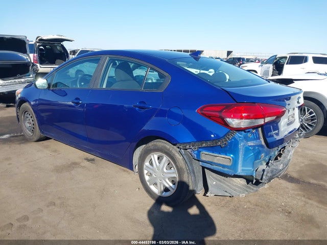 KIA FORTE LX 2017 3KPFK4A72HE068083 Image 3