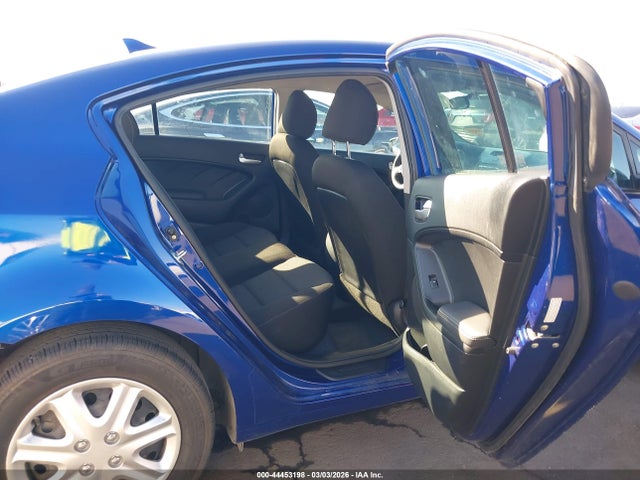 KIA FORTE LX 2017 3KPFK4A72HE068083 Image 8