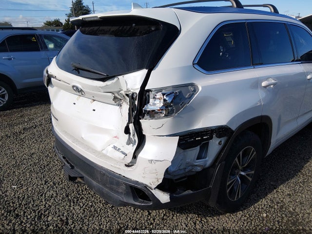 5TDJKRFH8GS308668 Toyota Highlander Xle V6