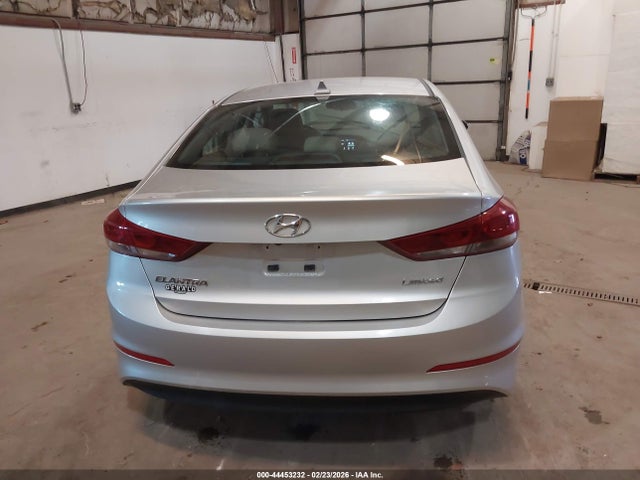 Hyundai Elantra Limited 2017 5NPD84LF8HH114666 Image 16