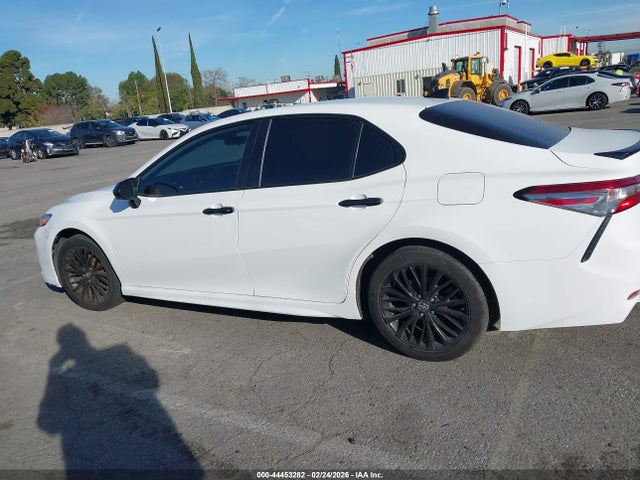 4T1B11HK8KU283093 Toyota CAMRY SE