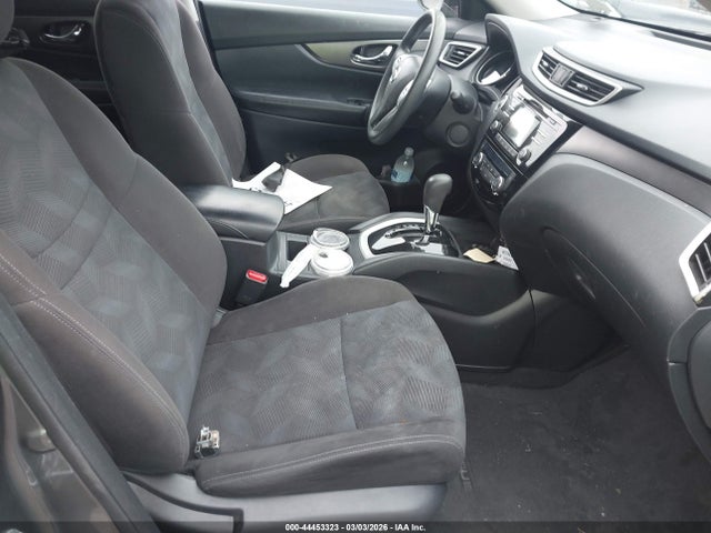 44453323 :رقم المزاد ، KNMAT2MV5FP534446 vin ، 2015 Nissan Rogue Sv مزاد بيع