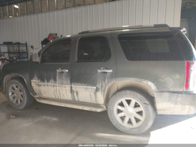 44453338 :رقم المزاد ، 1GKS2EEF1BR223728 vin ، 2011 Gmc Yukon Denali مزاد بيع