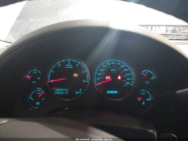 44453338 :رقم المزاد ، 1GKS2EEF1BR223728 vin ، 2011 Gmc Yukon Denali مزاد بيع