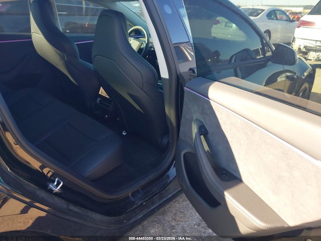 Продажа на аукционе авто 2025 Tesla Model 3 Performance All-wheel Drive, vin: 5YJ3E1ET3SF938067, номер лота: 44453358