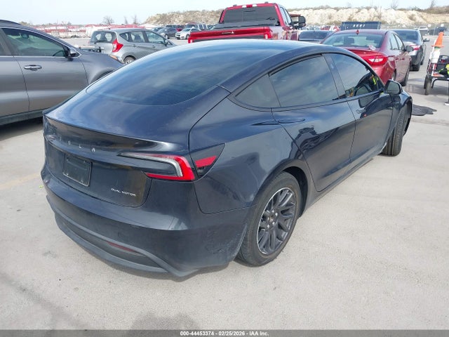 44453374 :رقم المزاد ، 5YJ3E1EB9RF821742 vin ، 2024 Tesla Model 3 Long Range Dual Motor All-wheel Drive مزاد بيع