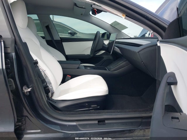 44453374 :رقم المزاد ، 5YJ3E1EB9RF821742 vin ، 2024 Tesla Model 3 Long Range Dual Motor All-wheel Drive مزاد بيع
