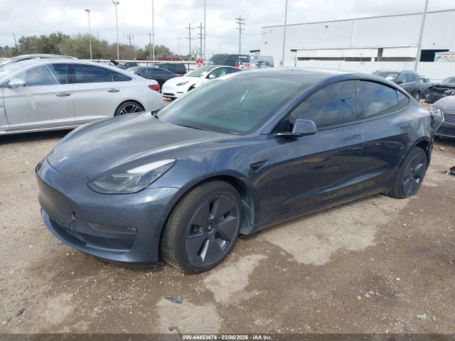 44453474 :رقم المزاد ، 5YJ3E1EB3NF257421 vin ، 2022 Tesla Model 3 Long Range Dual Motor All-wheel Drive مزاد بيع