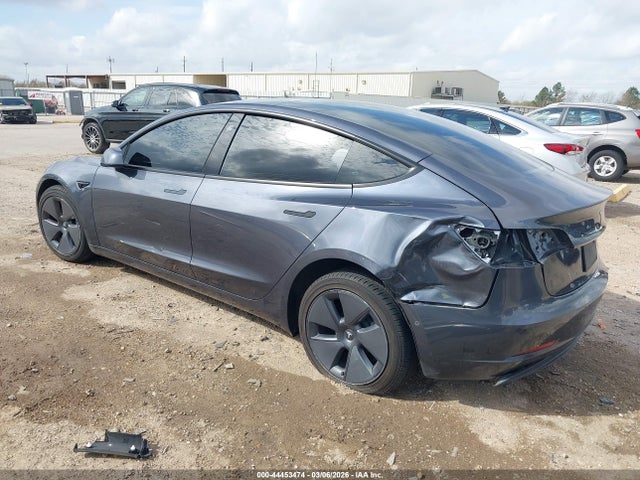 44453474 :رقم المزاد ، 5YJ3E1EB3NF257421 vin ، 2022 Tesla Model 3 Long Range Dual Motor All-wheel Drive مزاد بيع