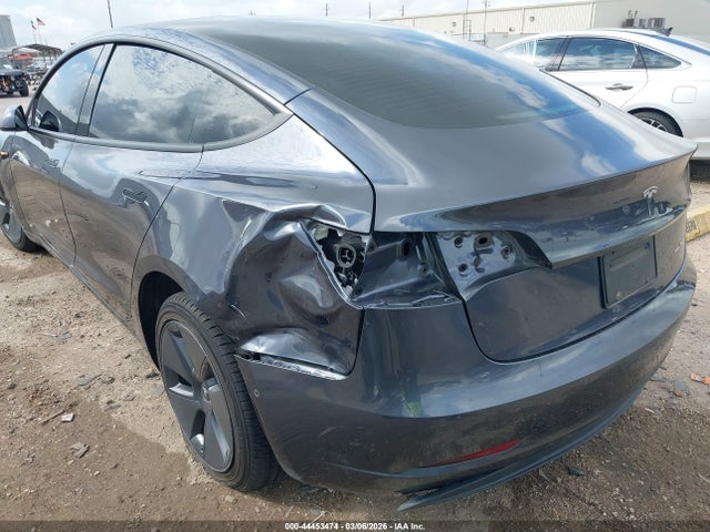 44453474 :رقم المزاد ، 5YJ3E1EB3NF257421 vin ، 2022 Tesla Model 3 Long Range Dual Motor All-wheel Drive مزاد بيع