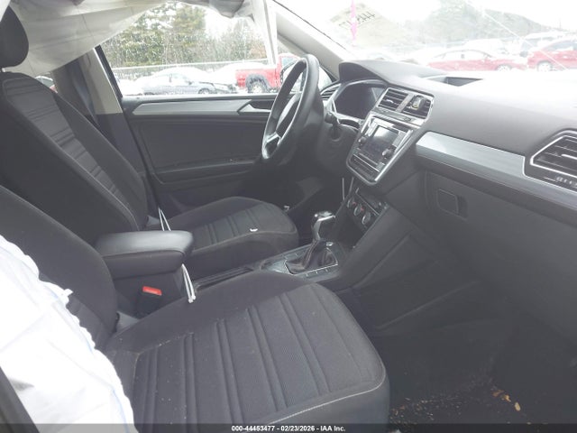 44453477 :رقم المزاد ، 3VVRB7AX8PM068240 vin ، 2023 Volkswagen Tiguan 2.0t S مزاد بيع