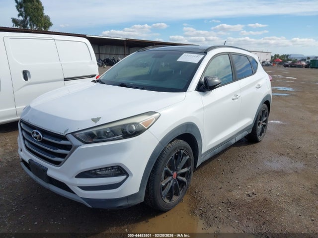 KM8J33A28HU543500 Hyundai Tucson Night