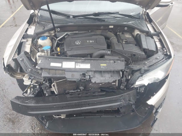 1VWAT7A34FC015442 Volkswagen Passat 1.8t S