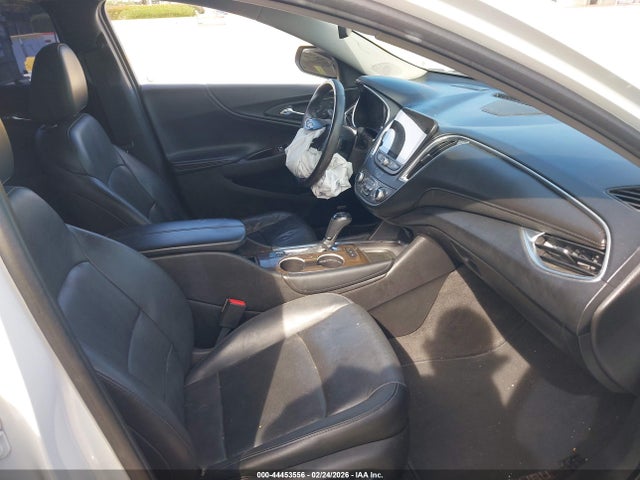 1G1ZH5SX3GF289513 Chevrolet Malibu Premier